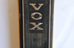 Vox V846 1976 red fasel
